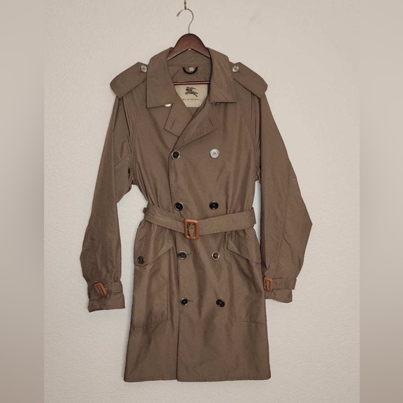 Burberry Mens trench coat